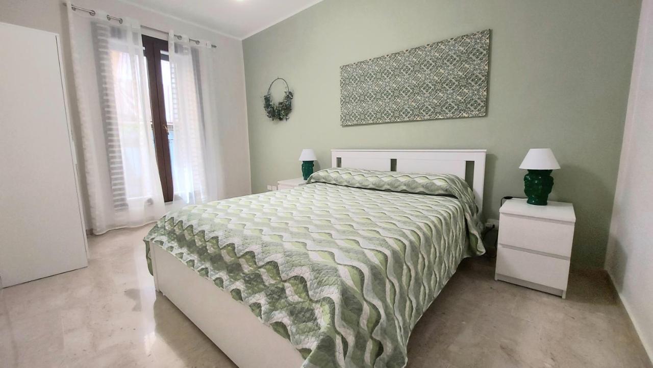 Appartamento In Pieno Centro I Mori E Le Dame Palermo Luaran gambar